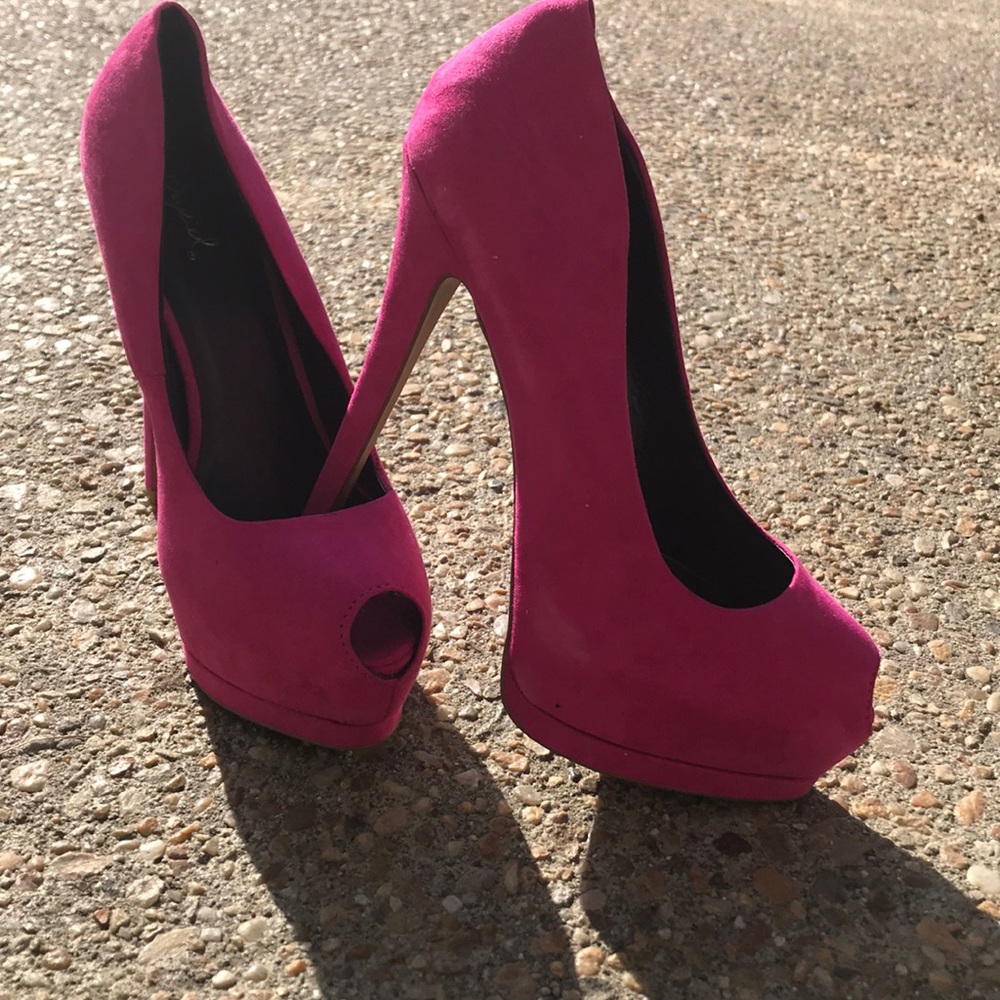 Hot pink open toe heel
